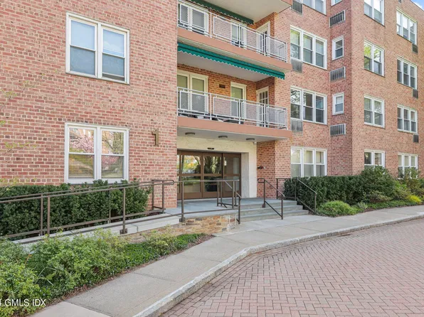 1 Putnam Hl APT 3F, Greenwich, CT 06830