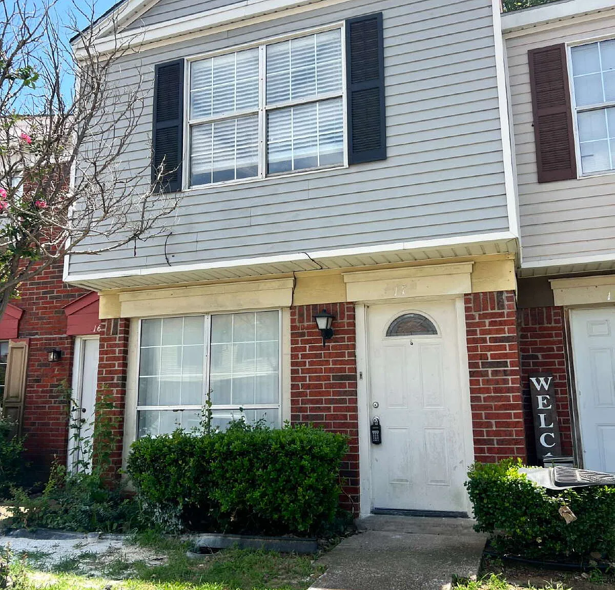 2 bed, 1.5 bath, 1103 sqft, $1,150 — Photo 1