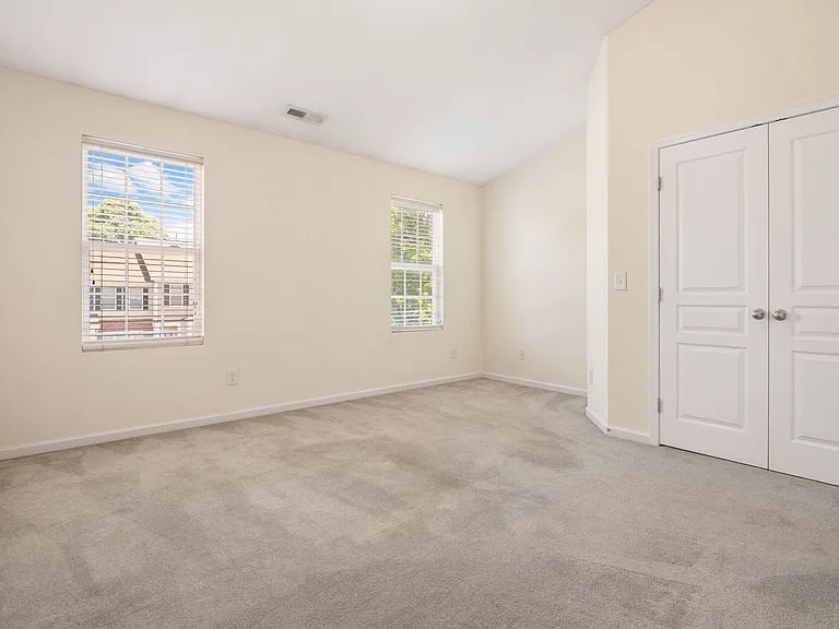605 Cupola Dr — Photo 13