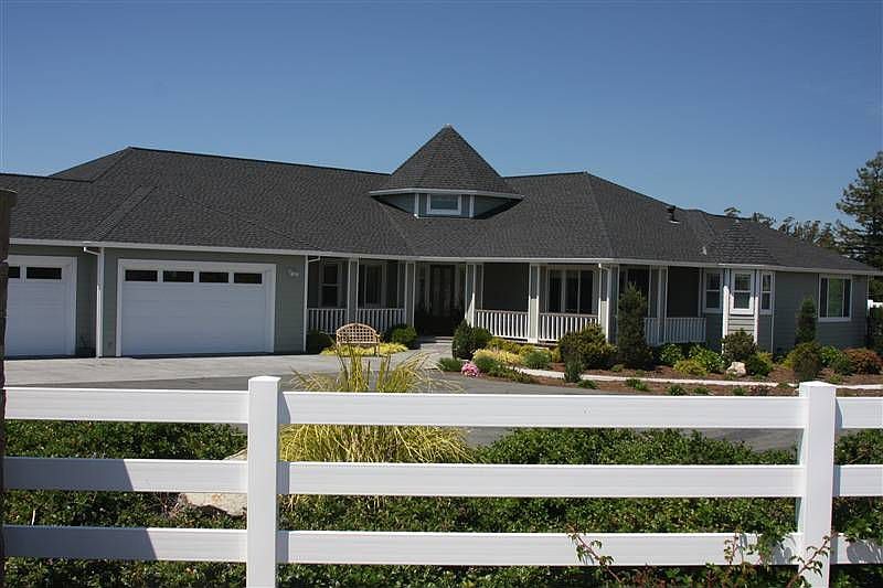 2nd image of 805 Leghorn Ln