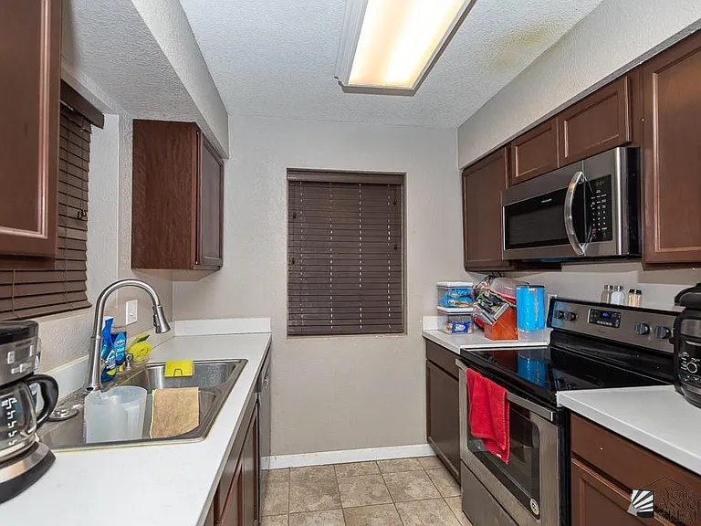 12408 E Calle Maria — Photo 7