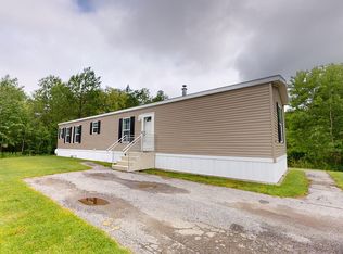 18 Anita St, Sabattus, ME 04280