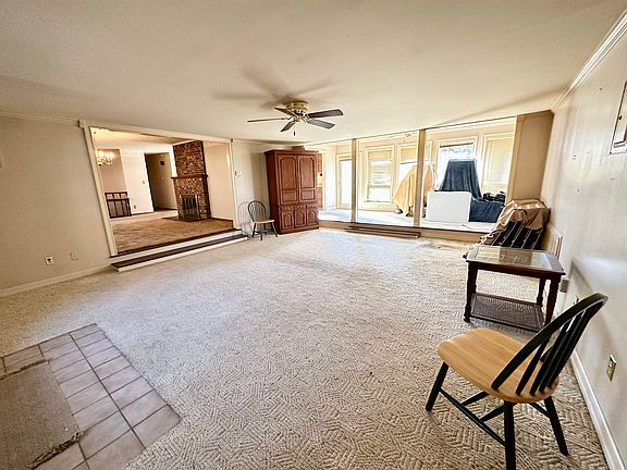 4th image of 3826 Brandywine Dr