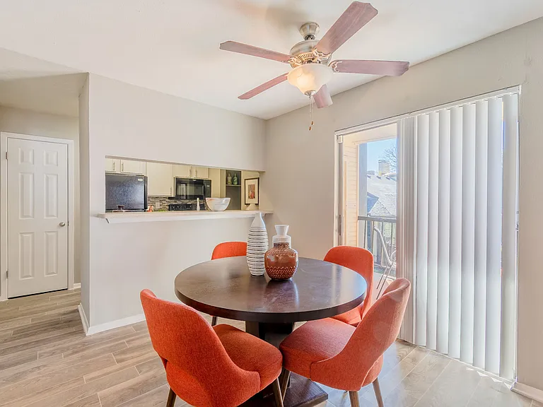 Pinehurst Place Apartments — Photo 6