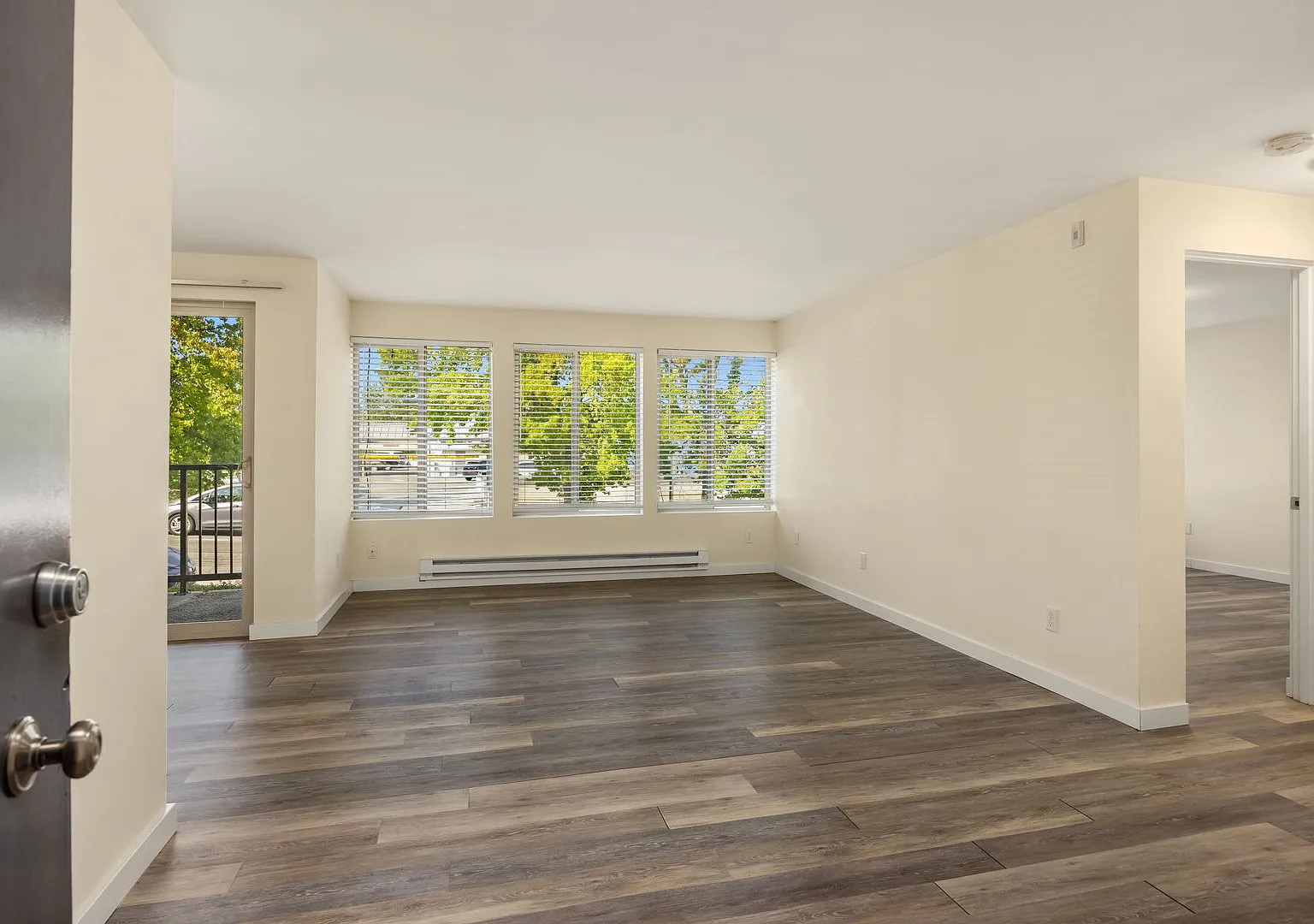 Olympic View Apartments — Photo 1