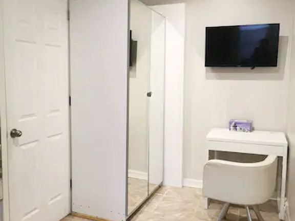 5th image of 8 Glen Baillie Pl