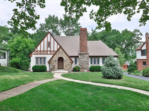 34 Fleming Rd, Cincinnati, OH 45215