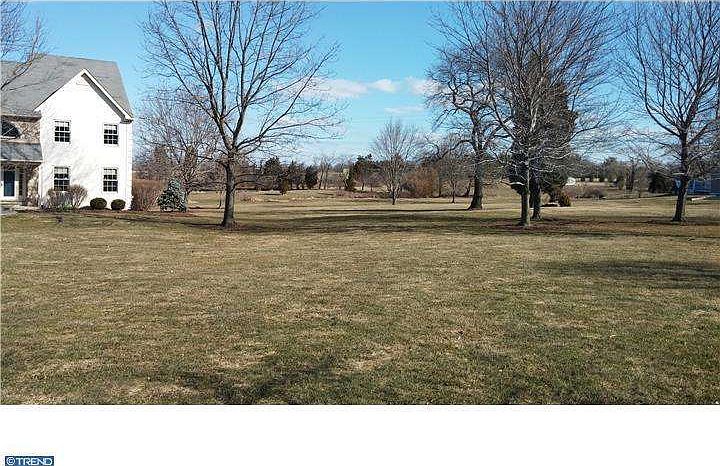 2nd image of 2039 Hollis Rd