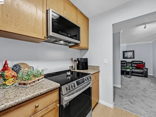 1087 Murrieta Blvd APT 242, Livermore, CA 94550