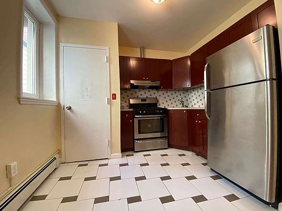 5th image of 31-68 38th St #2