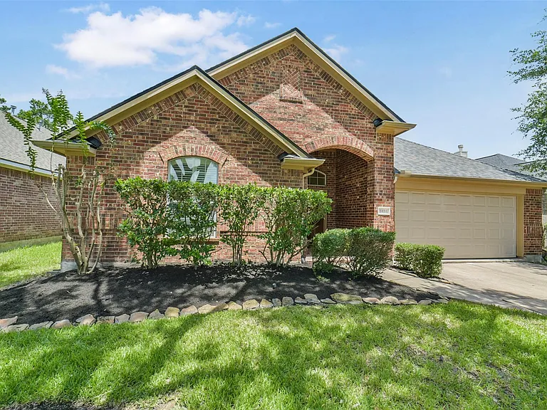 1414 Phoenician Dr — Photo 3