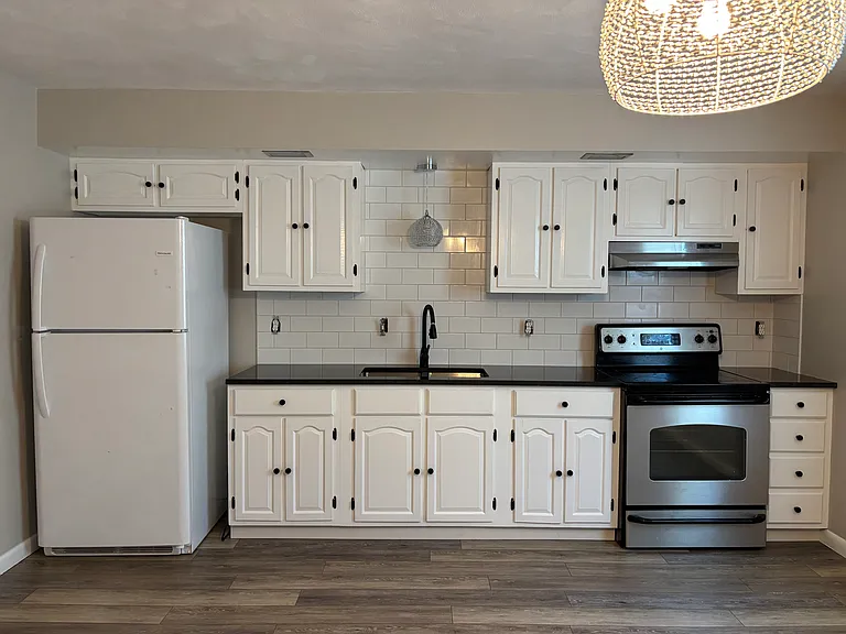 2020 W Philadelphia St #2W — Photo 1