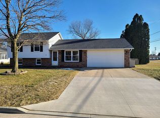 417 Raymond St, Napoleon, OH 43545