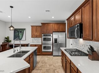 275 Spectacular St, Henderson, NV 89052