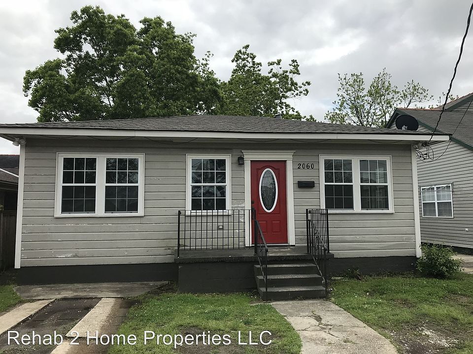 1st image of 2060 Brutus St