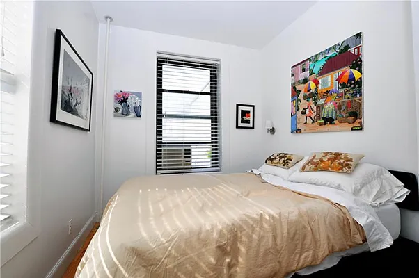 Rented by Buchbinder & Warren | media 35