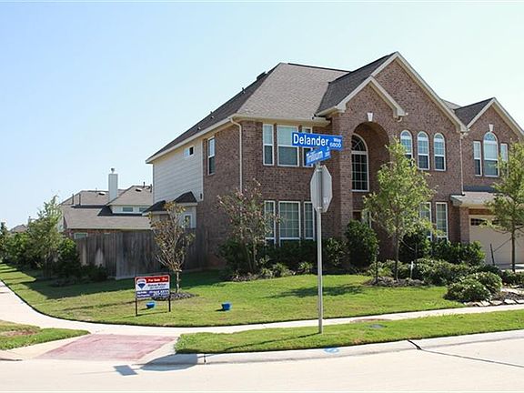 Corner Lot View