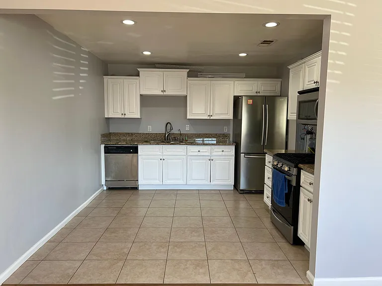 11761 Dino Pl — Photo 7