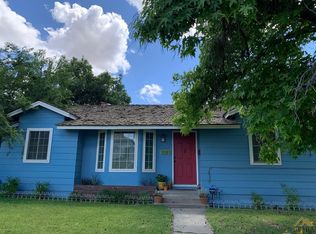 1113 W Point Dr, Bakersfield, CA 93305