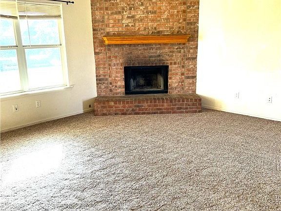 5th image of 4406 Hank Dr