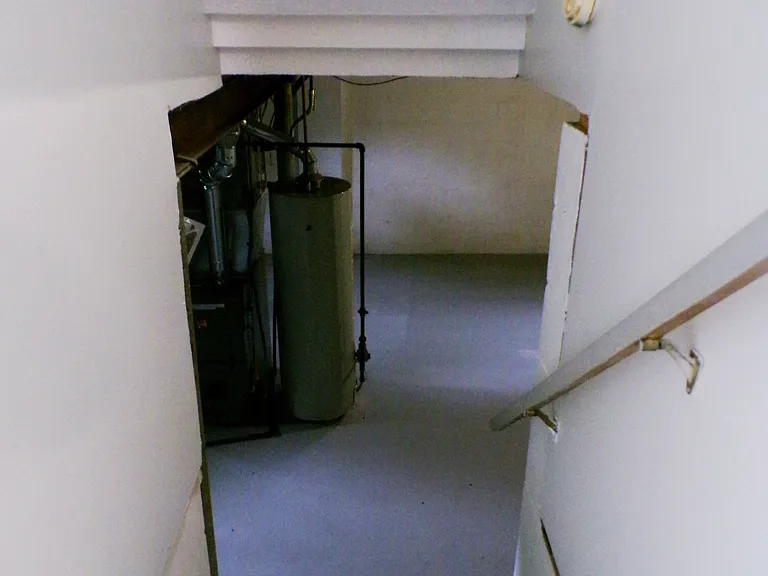 2066 Holt Ave — Photo 25