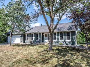 4477 Reindeer Ln, Eagan, MN 55123