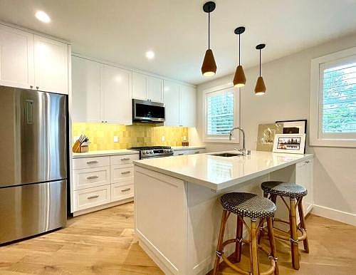 5th image of 1053 Tennessee St #B