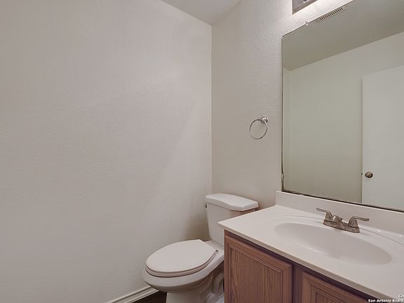 3rd image of 6022 LAKEVIEW DR