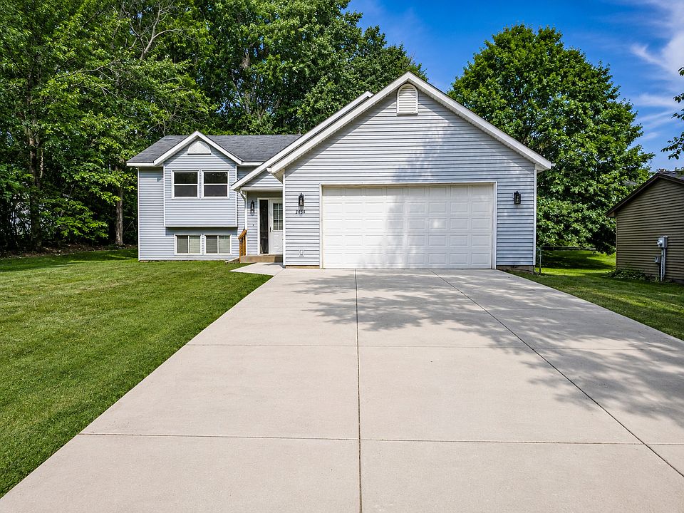 1st image of 3454 Willow Ct