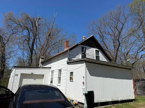 32 Charles Street, Keene, NH 03431