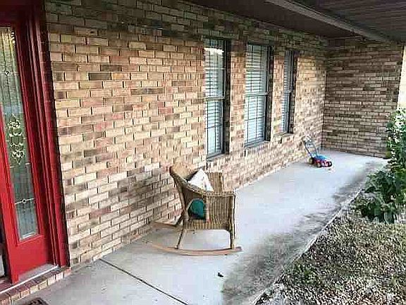 2nd image of 333 Blythville Ave