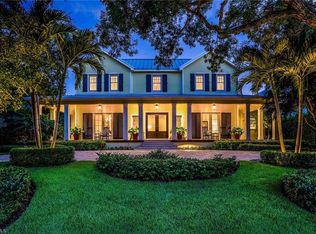 160 3rd Ave S, Naples, FL 34102