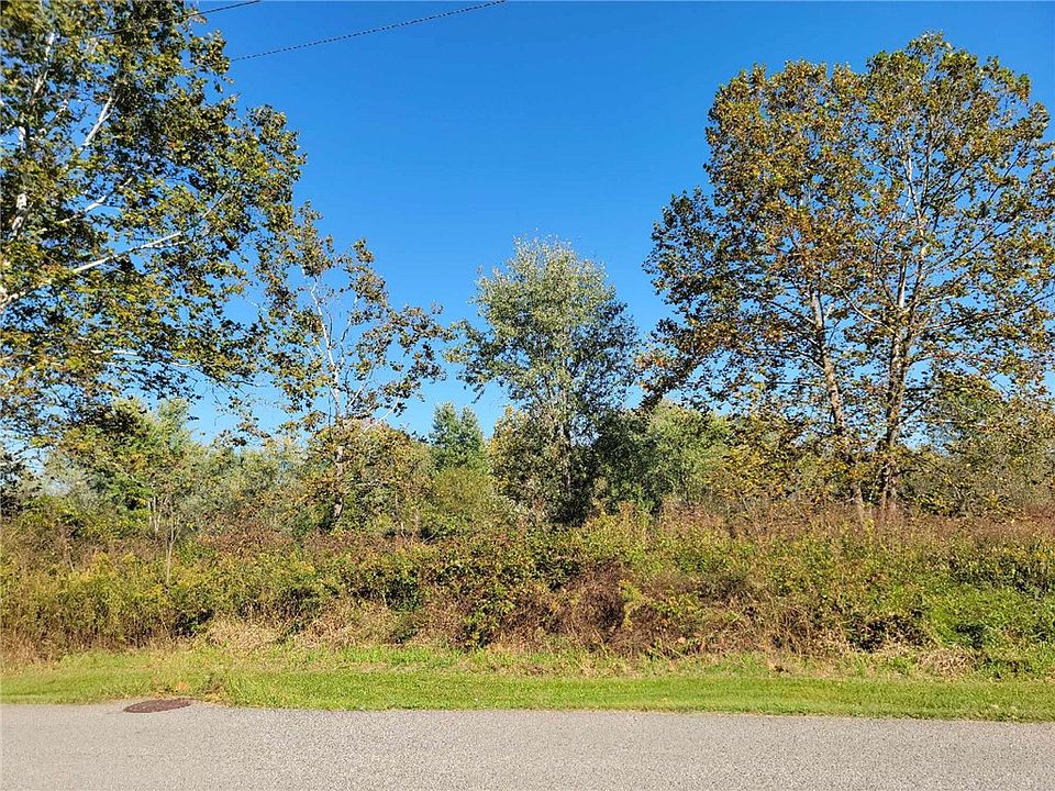 2nd image of 322 Brownfield Ln