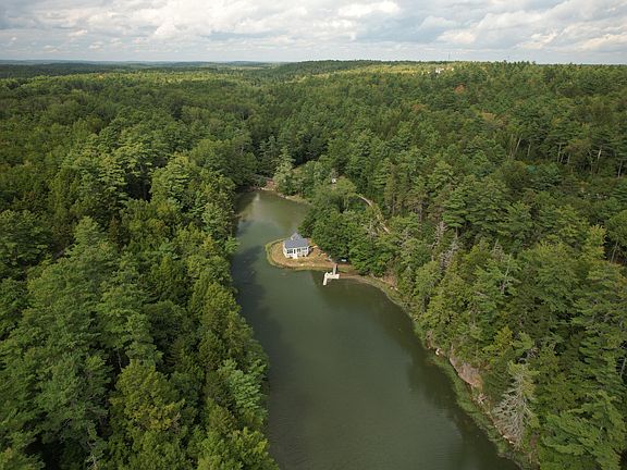 2nd image of 174 Hill Road