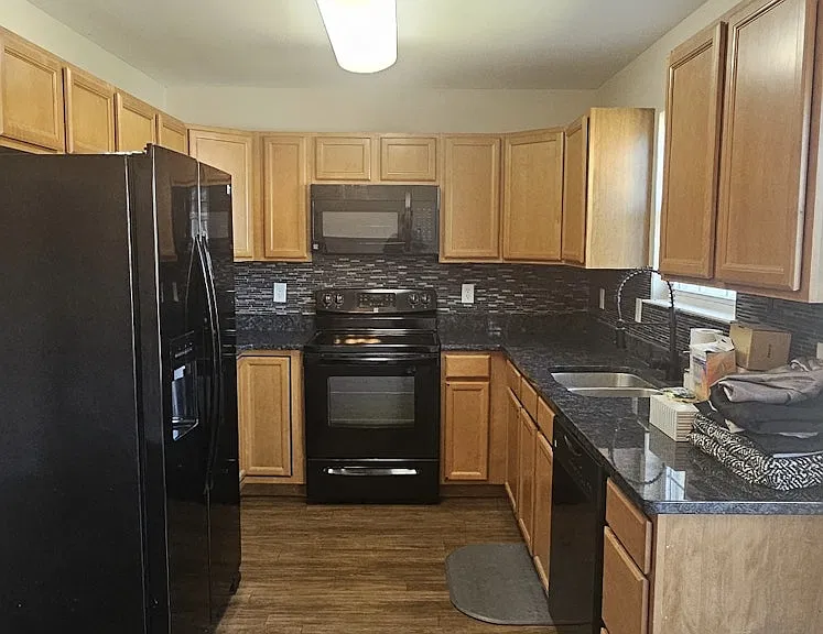 89 Salerno Dr — Photo 12