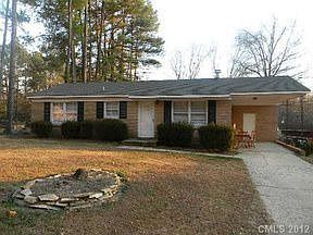 1st image of 425 Martha Ave