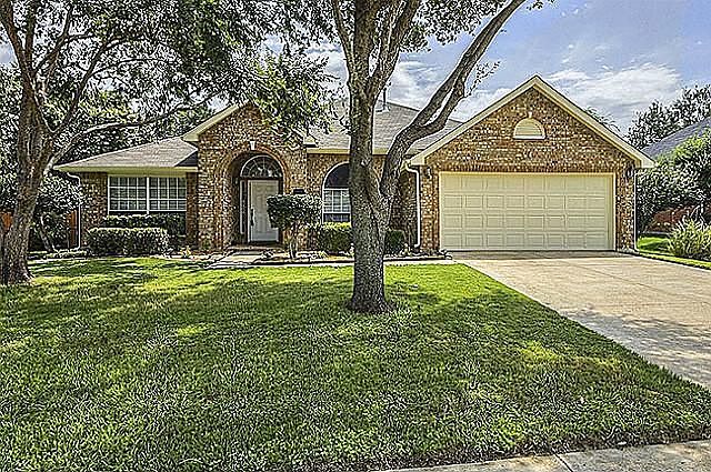 1st image of 805 Tealwood Cir