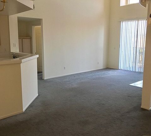 4th image of 680 Camino De La Reina #2407