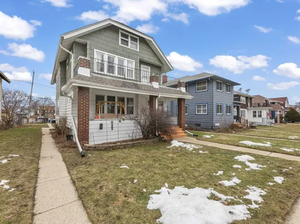 1349 South 75th STREET, West Allis, WI 53214