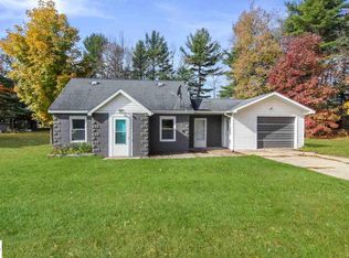 9044 Tavi St, Kaleva, MI 49645