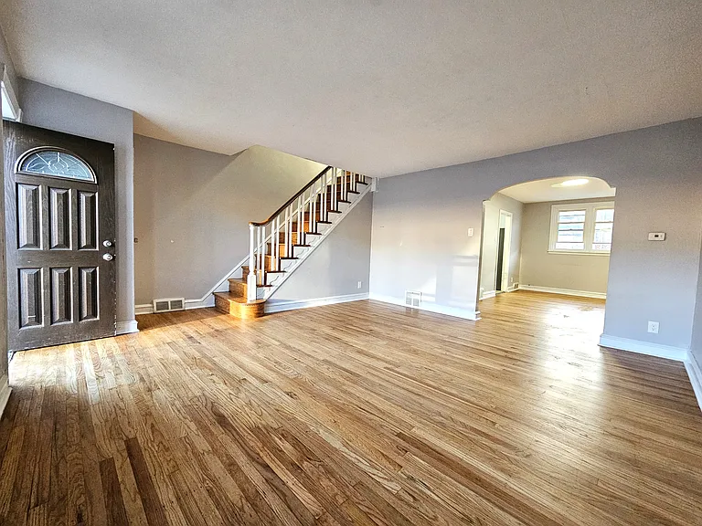 1009 Rosalie St — Photo 6