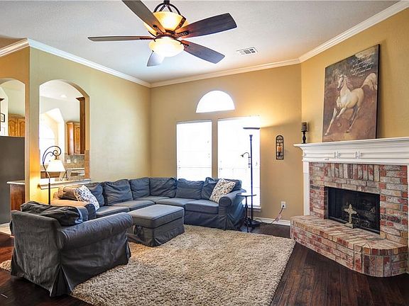 5th image of 3004 Teal Ln