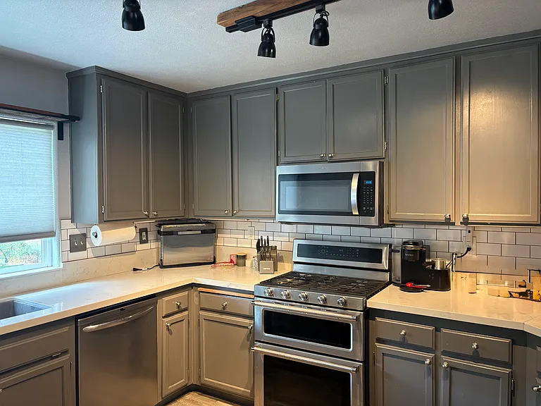 2172 Rachel Dr — Photo 2