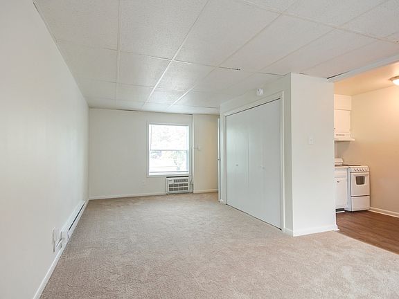 4th image of 111 W Park St #735c56f53