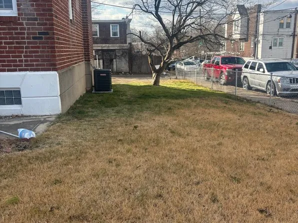 1870 Pratt St, Philadelphia, PA 19124