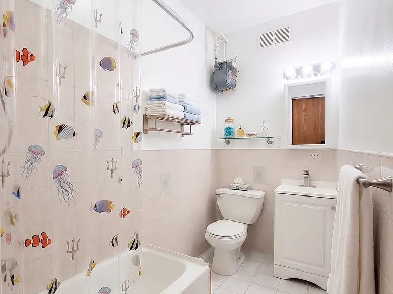 164 E 88th St #4D — Photo 5