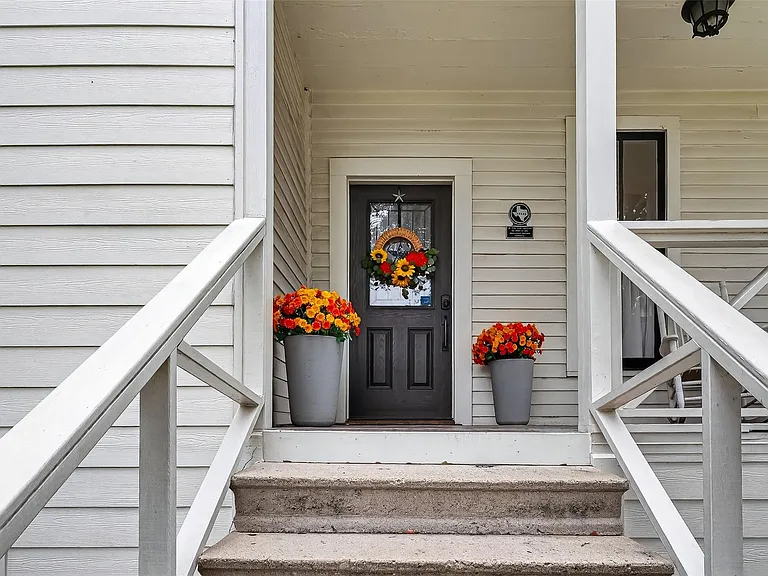 1808 Tabor St — Photo 4