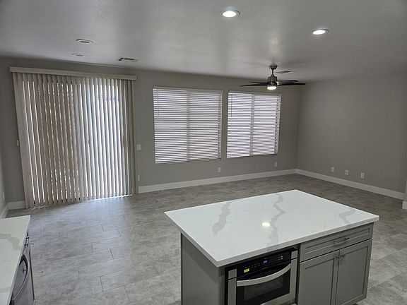 5th image of 993 White Glacier Ave