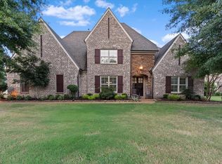 210 Saunders Creek Cir, Rossville, TN 38066