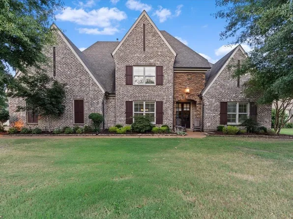 210 Saunders Creek Cir, Rossville, TN 38066